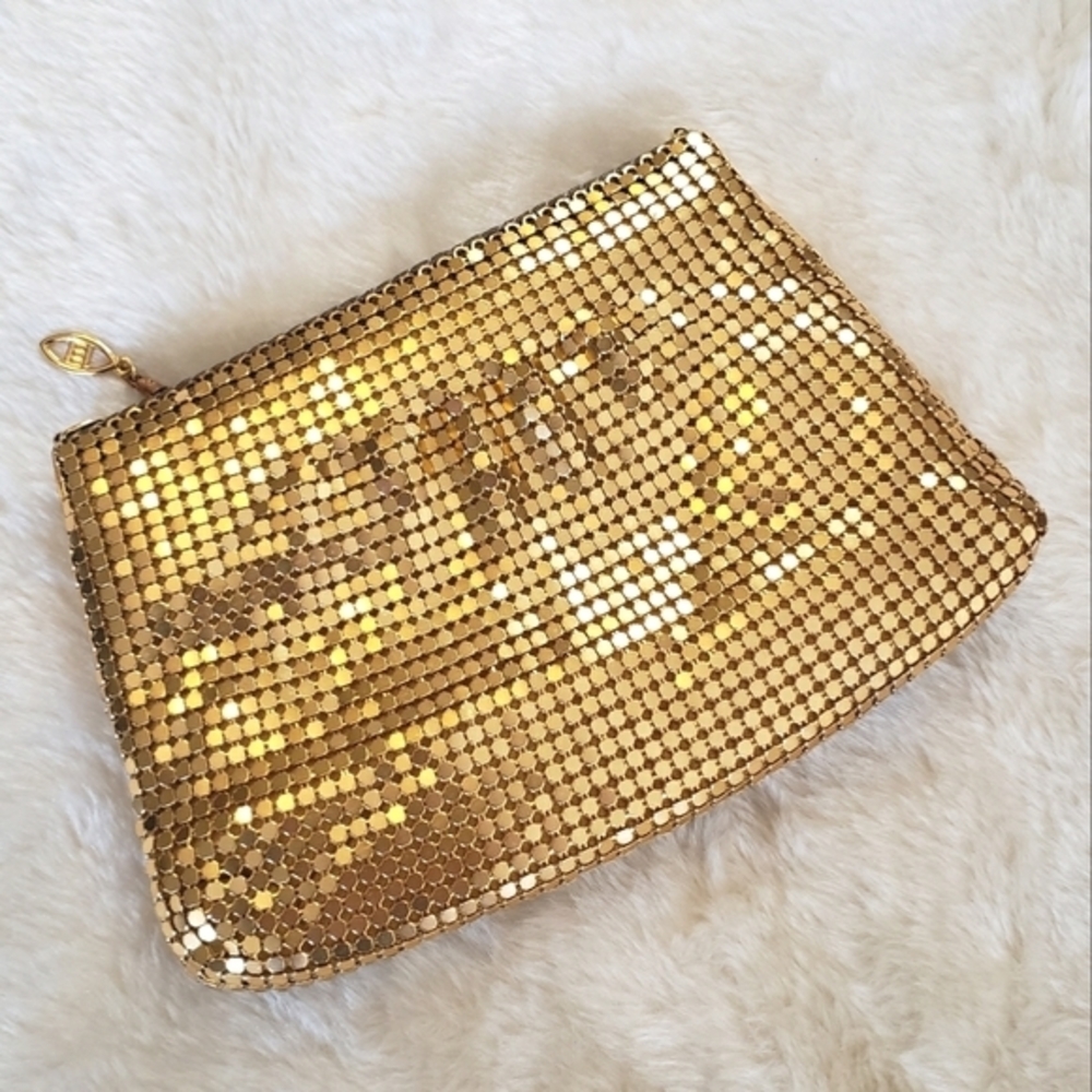 VINTAGE Gold Mesh Evening Bag Clutch Purse